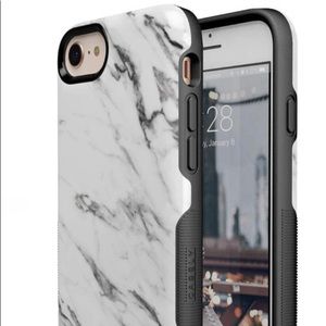 Casely White Marble iPhone 7 Bold Case